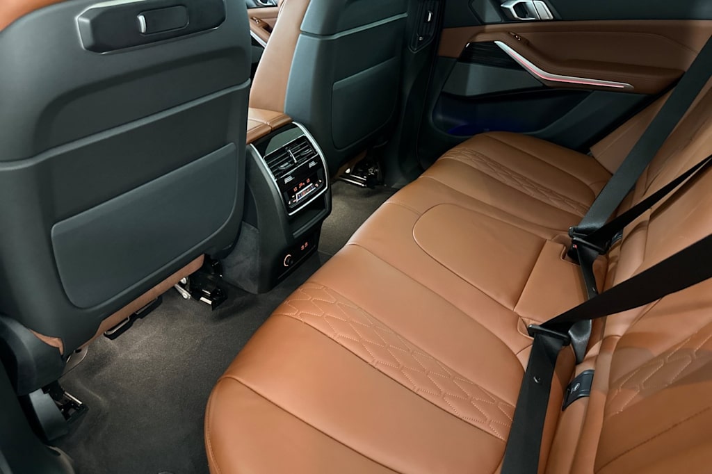 Thumbnail: 2025 BMW X5 - 10