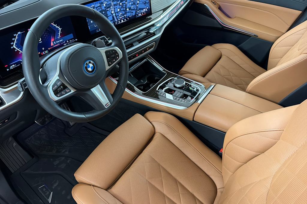 Thumbnail: 2026 BMW X5 - 10