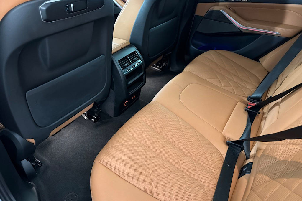 Thumbnail: 2024 BMW X5 - 10
