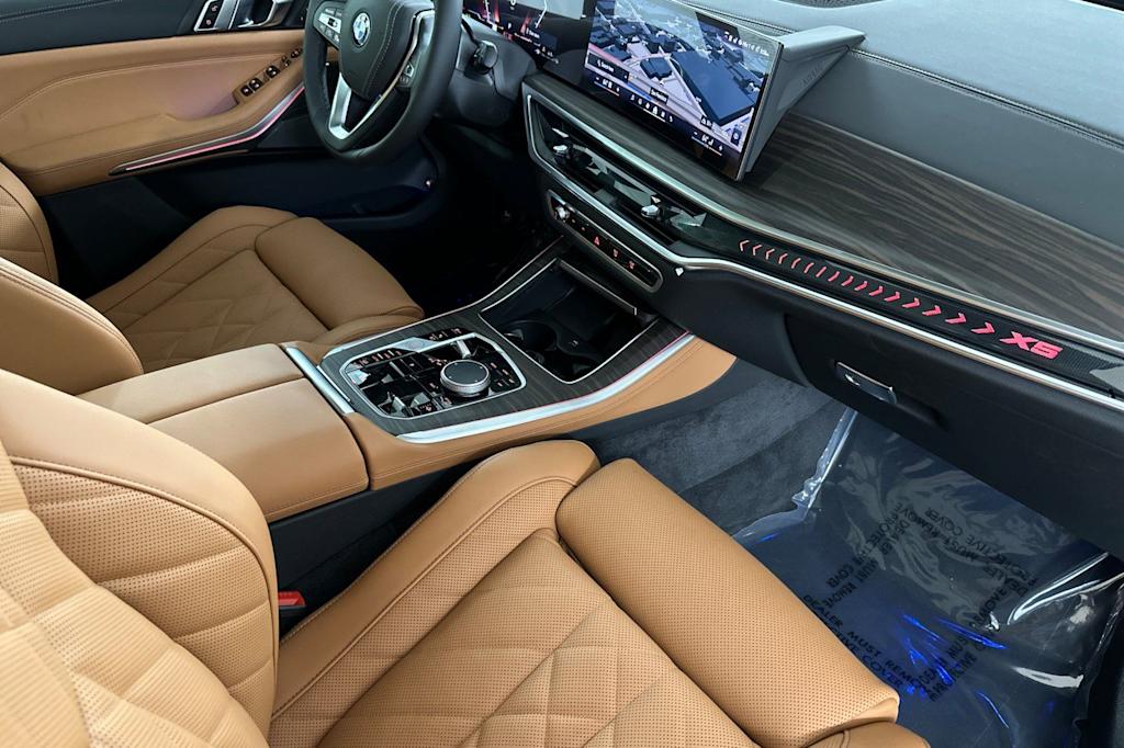 Thumbnail: 2026 BMW X5 - 12
