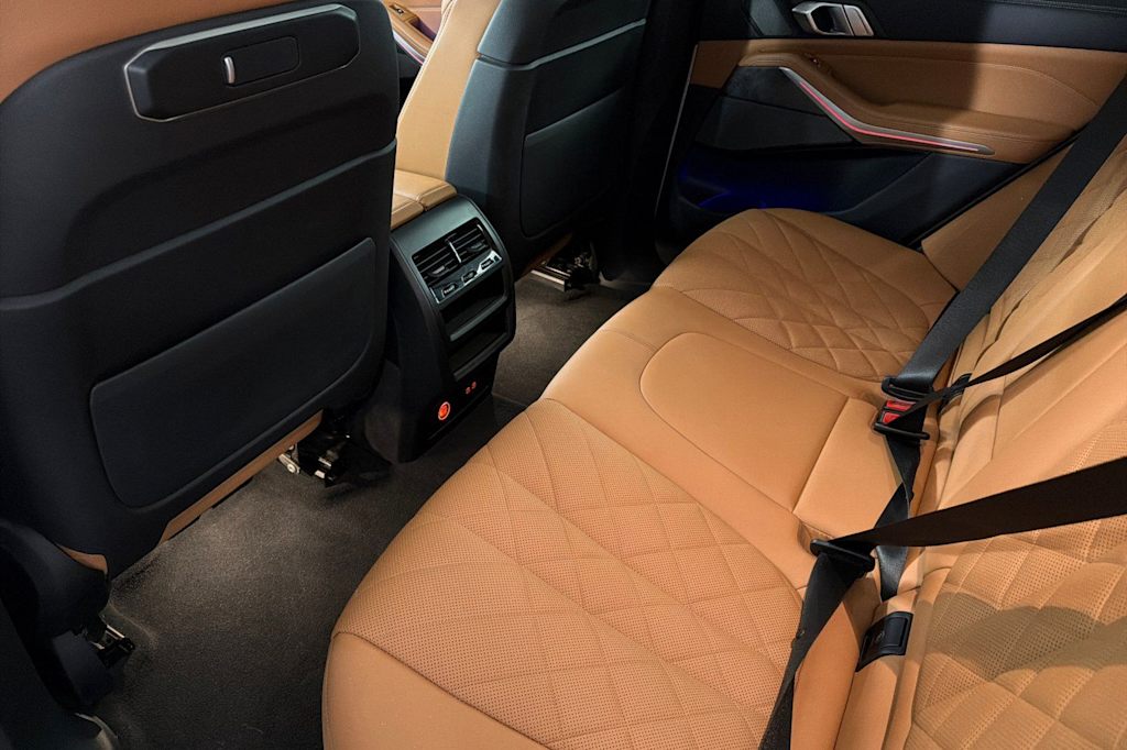 Thumbnail: 2024 BMW X5 - 10