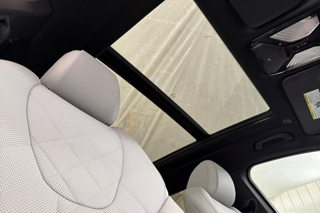 Thumbnail: 2024 BMW X5 - 23