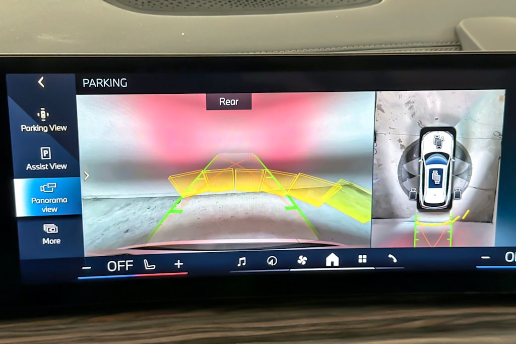 Thumbnail: 2024 BMW X5 - 25