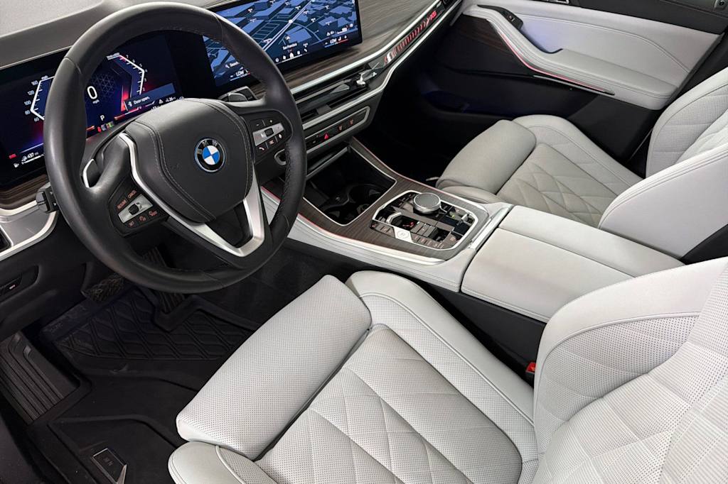 Thumbnail: 2024 BMW X5 - 10