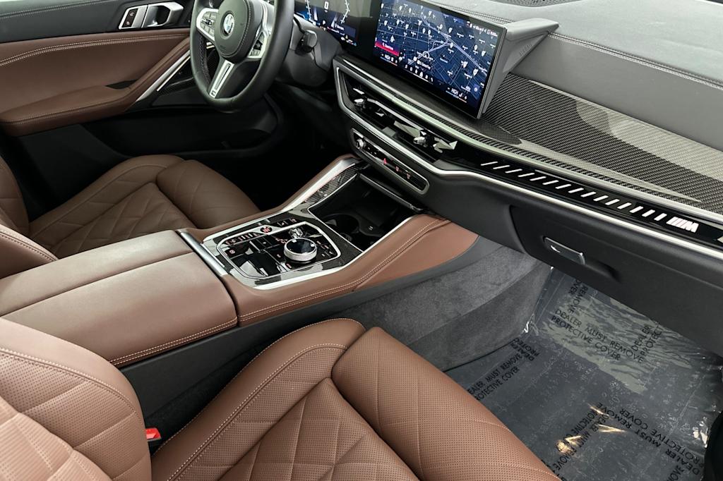 2024 BMW X6 M60i 11