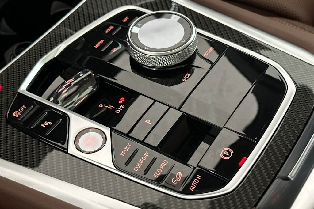 2024 BMW X6 M60i 13