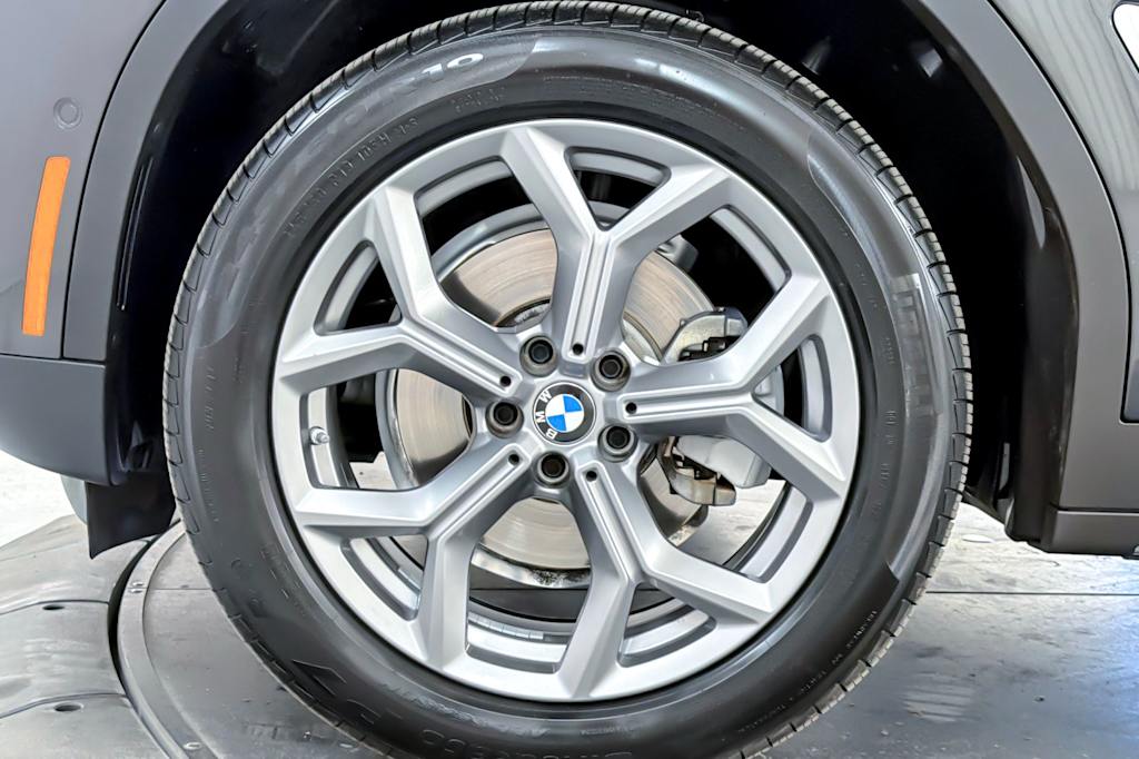 Thumbnail: 2023 BMW X3 - 8