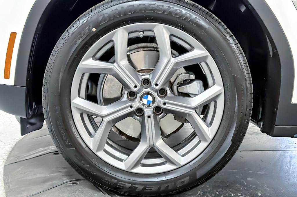Thumbnail: 2024 BMW X3 - 8