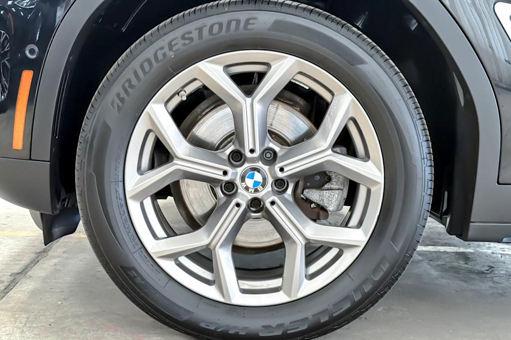 Thumbnail: 2023 BMW X3 - 8