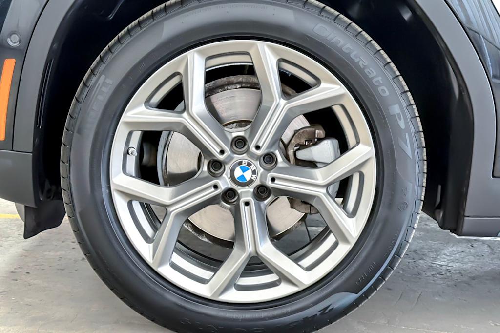 Thumbnail: 2023 BMW X3 - 8