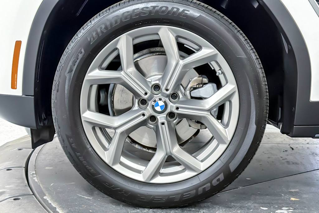 Thumbnail: 2023 BMW X3 - 8