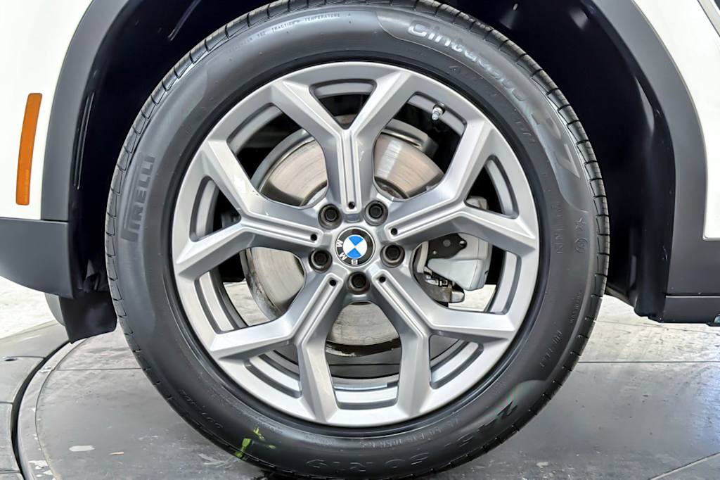 Thumbnail: 2023 BMW X3 - 8