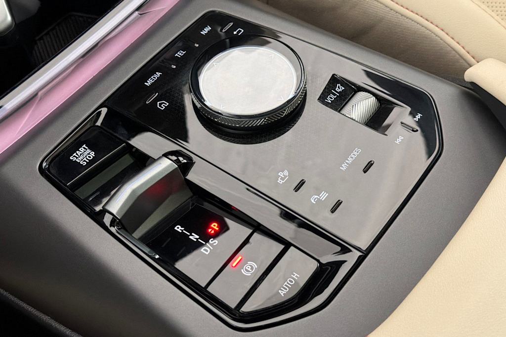 Thumbnail: 2026 BMW X3 - 14