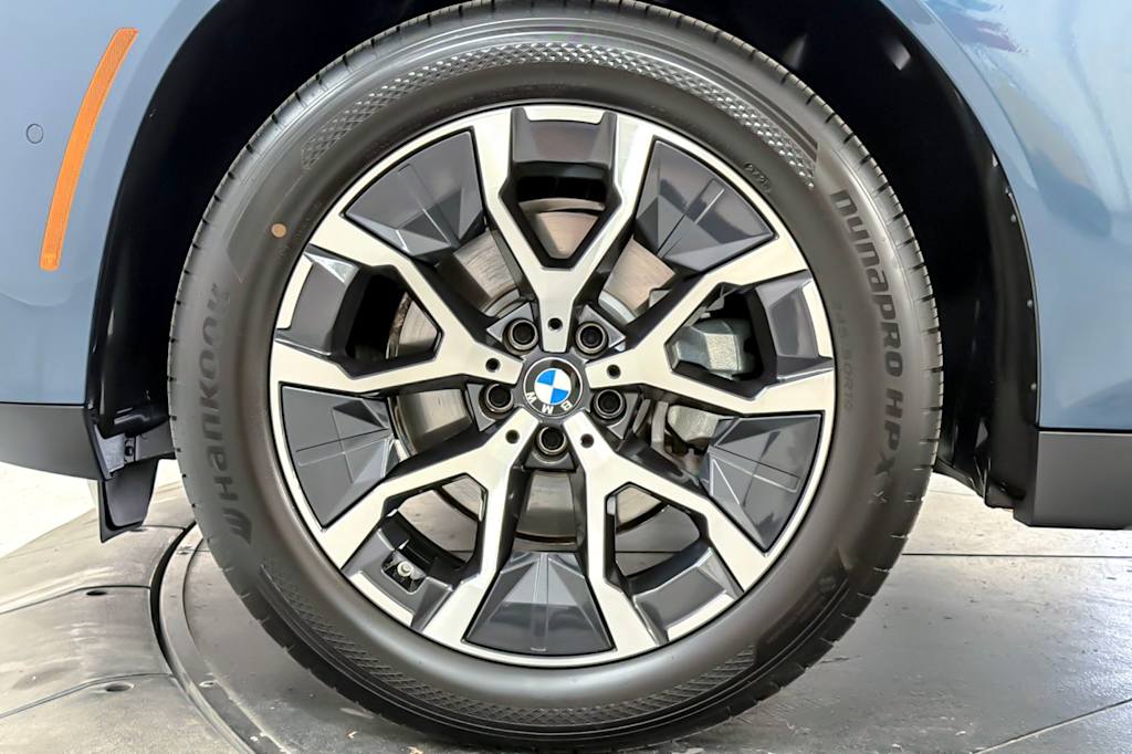 Thumbnail: 2026 BMW X3 - 8