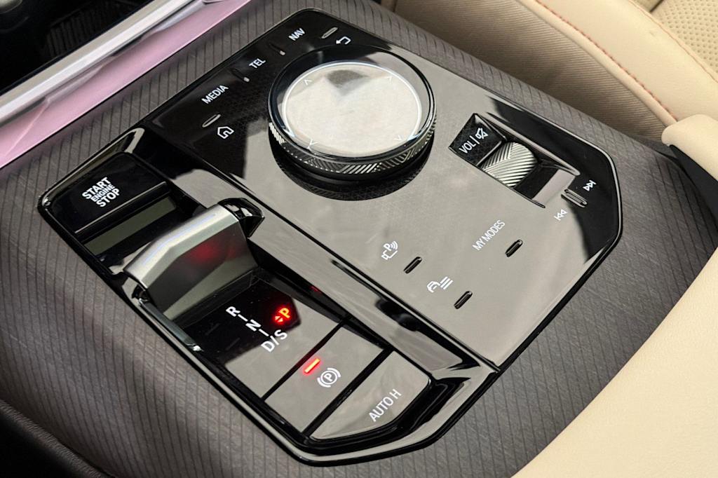 Thumbnail: 2026 BMW X3 - 14