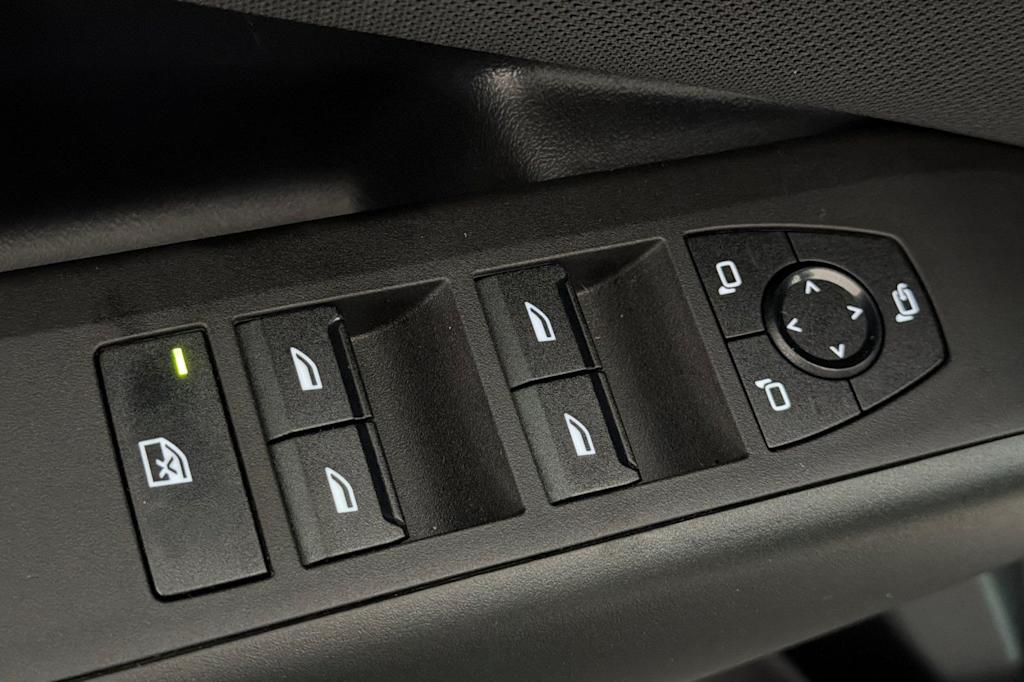 Thumbnail: 2025 BMW X3 - 23