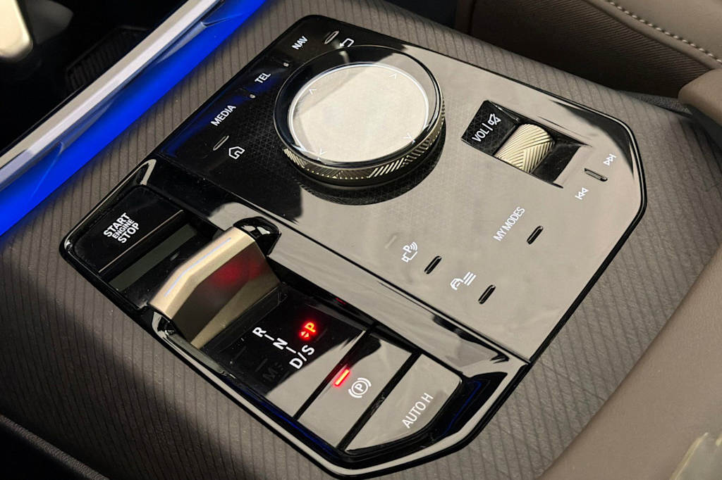 Thumbnail: 2025 BMW X3 - 15