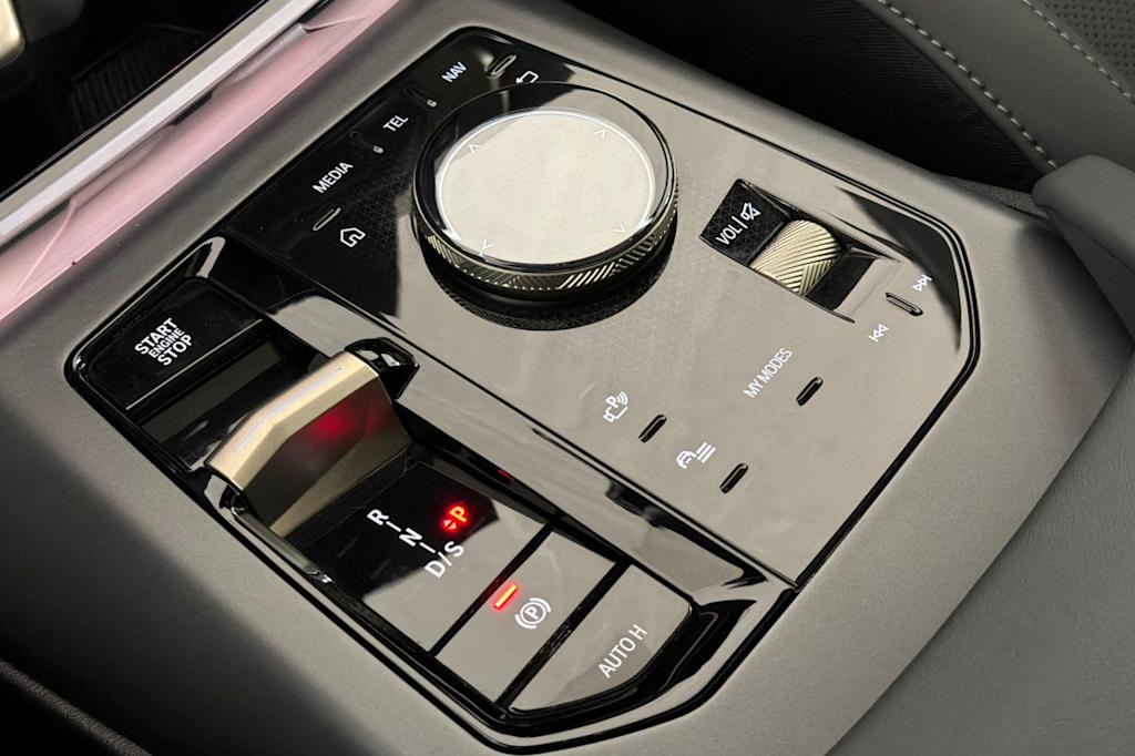 Thumbnail: 2025 BMW X3 - 13