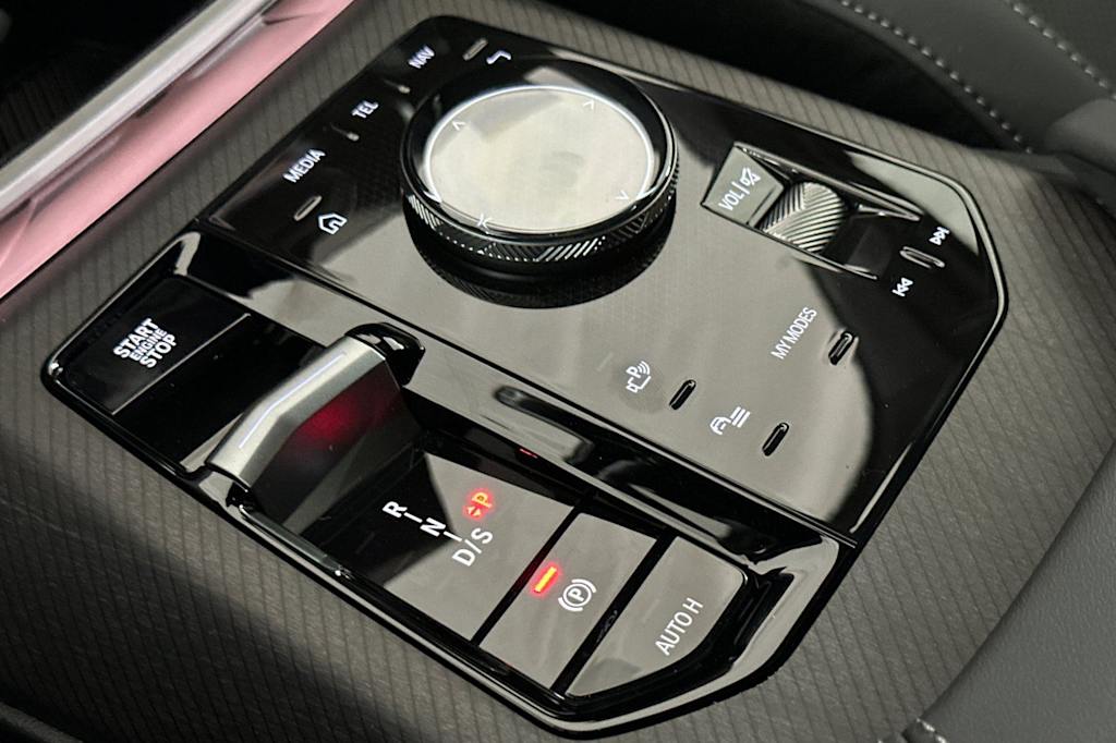 Thumbnail: 2026 BMW X3 - 13