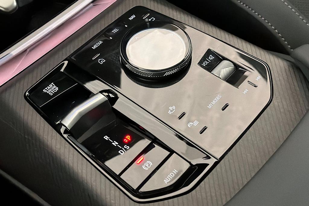 Thumbnail: 2026 BMW X3 - 14