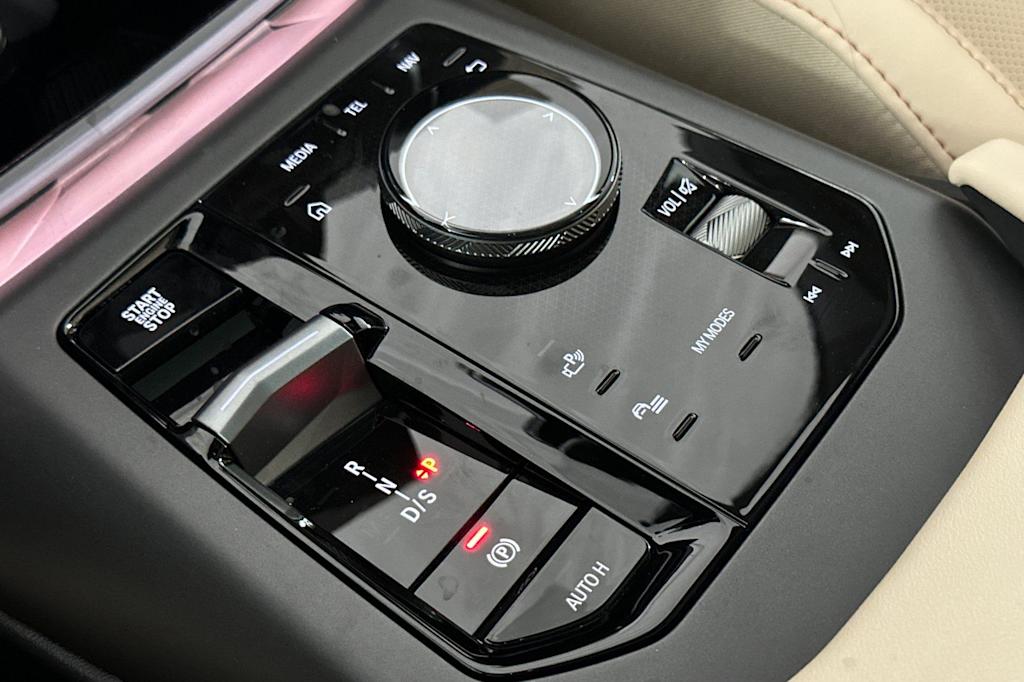 Thumbnail: 2026 BMW X3 - 14