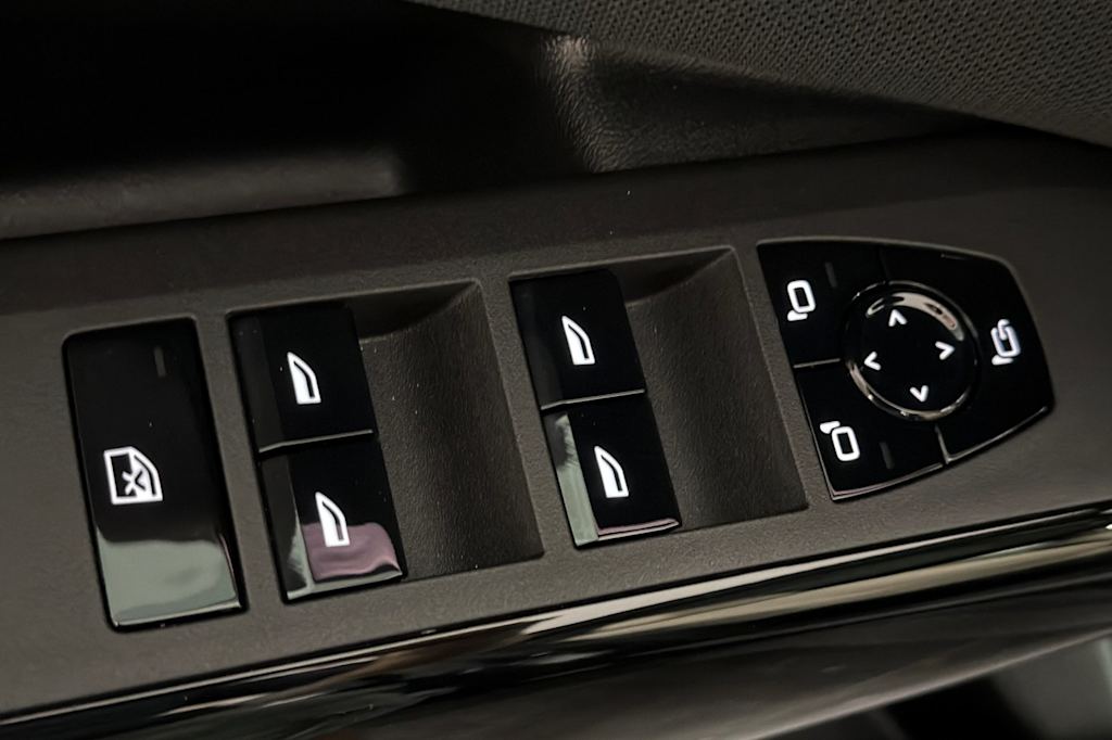 Thumbnail: 2026 BMW X3 - 21