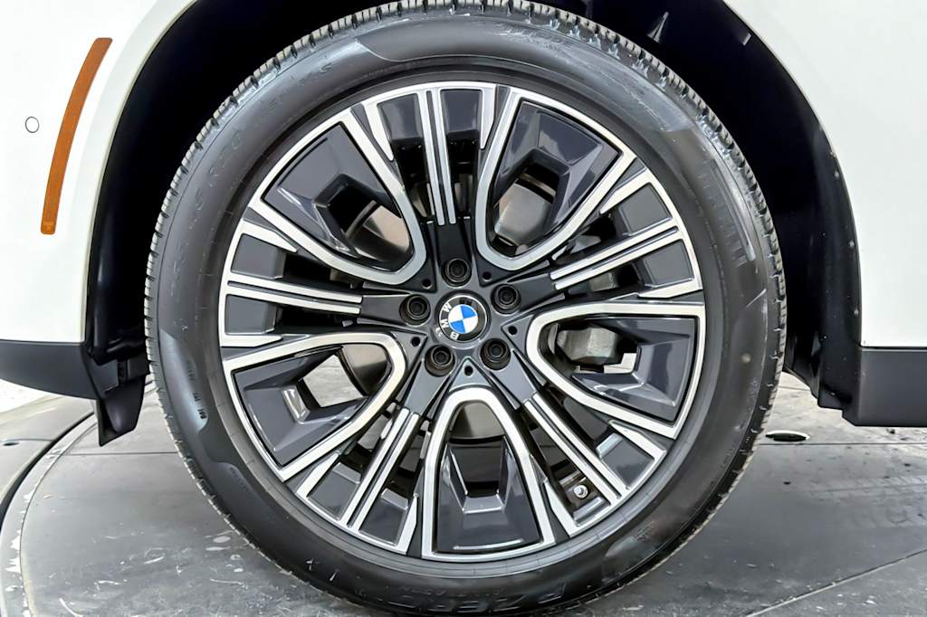 Thumbnail: 2025 BMW X3 - 8