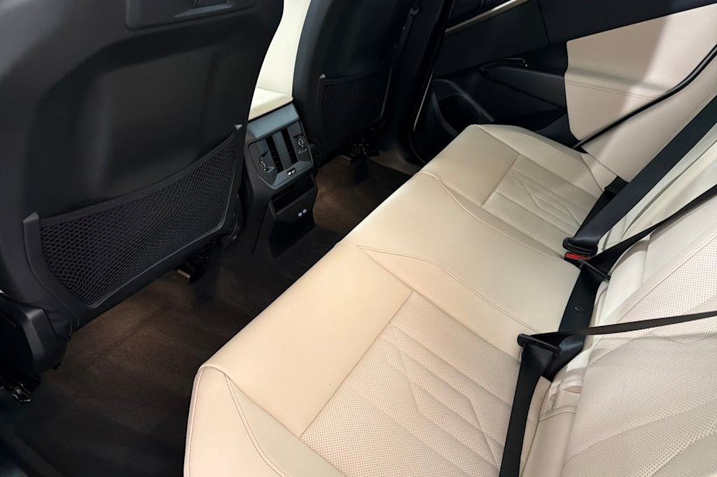 Thumbnail: 2025 BMW X3 - 11