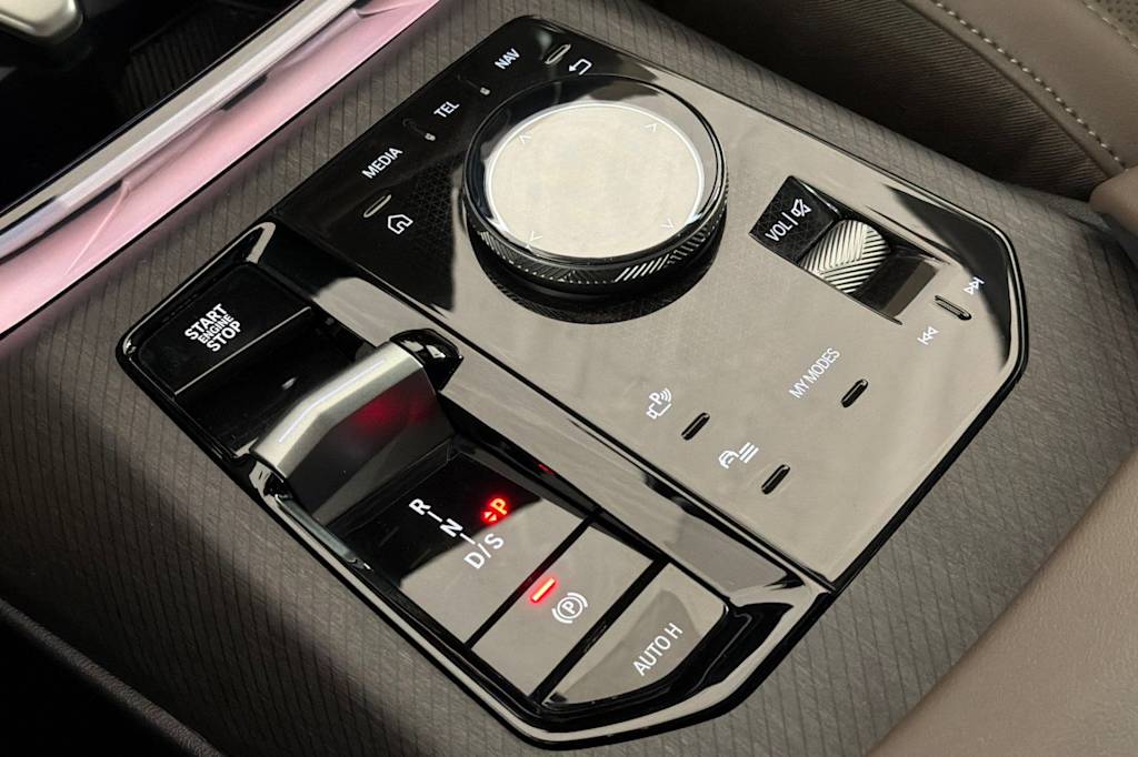 Thumbnail: 2026 BMW X3 - 15