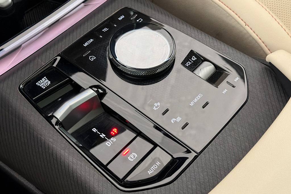 Thumbnail: 2026 BMW X3 - 14