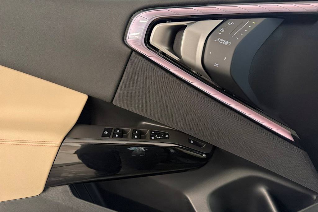 Thumbnail: 2026 BMW X3 - 21