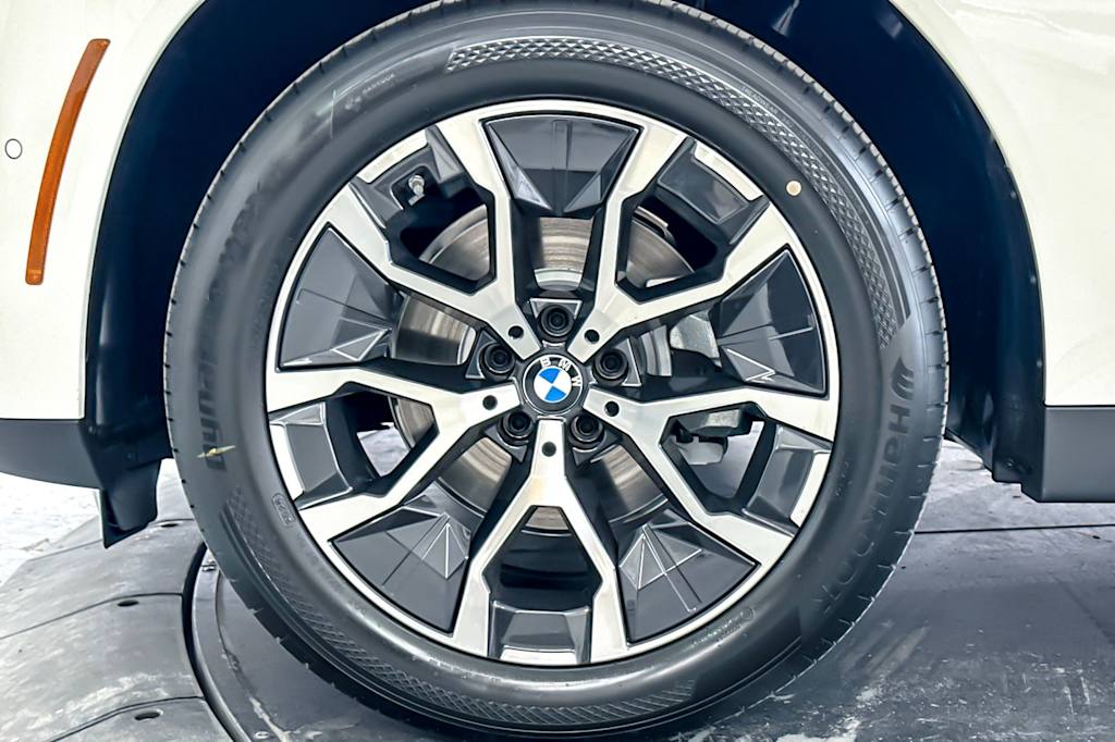 Thumbnail: 2026 BMW X3 - 8