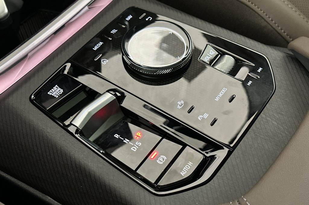 Thumbnail: 2026 BMW X3 - 14