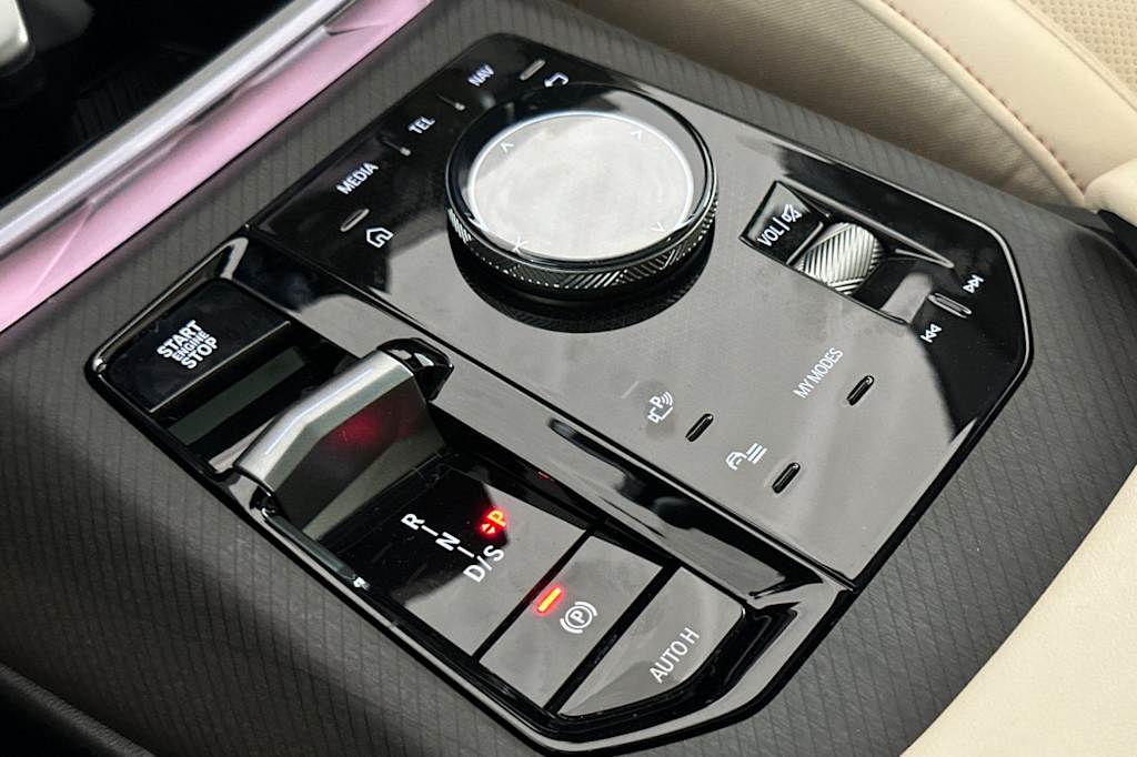 Thumbnail: 2026 BMW X3 - 14