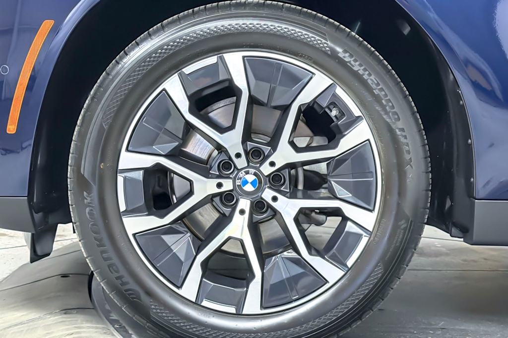 Thumbnail: 2026 BMW X3 - 8