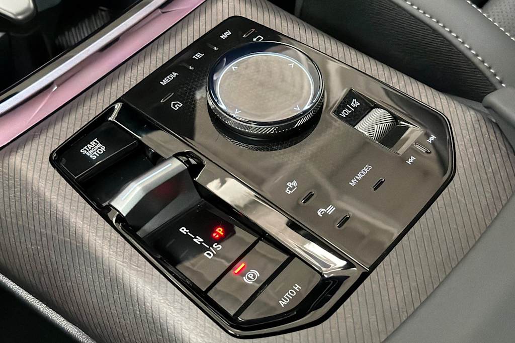 Thumbnail: 2026 BMW X3 - 15