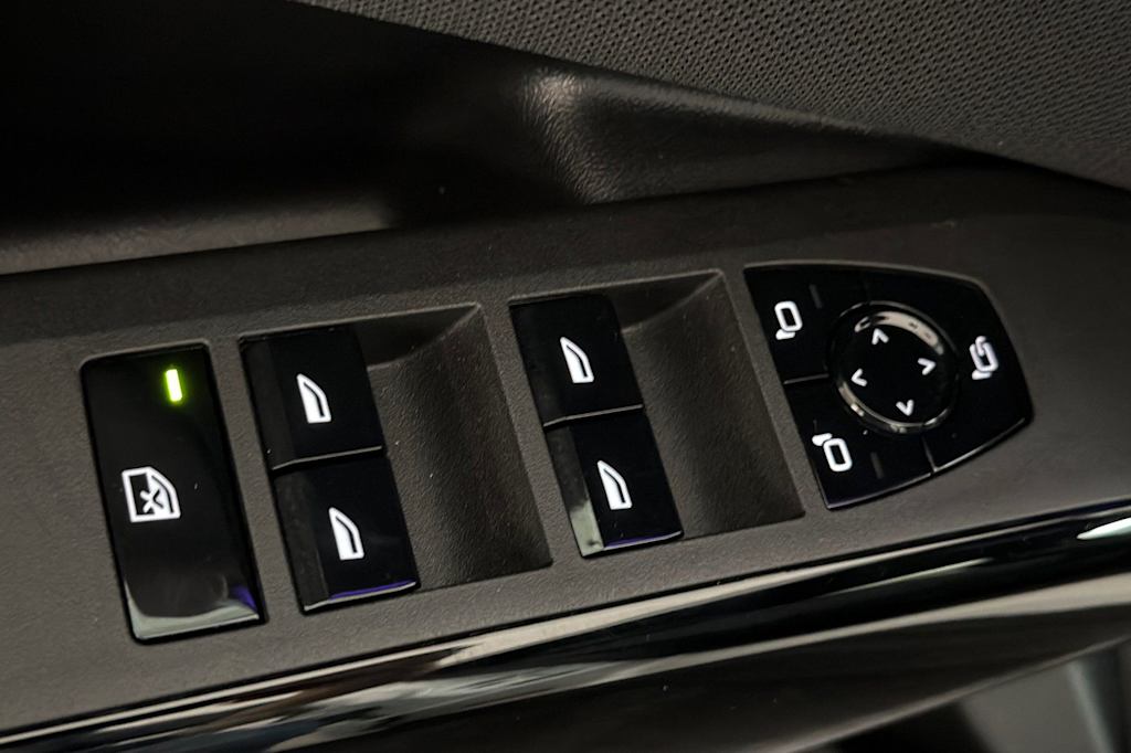 Thumbnail: 2026 BMW X3 - 23