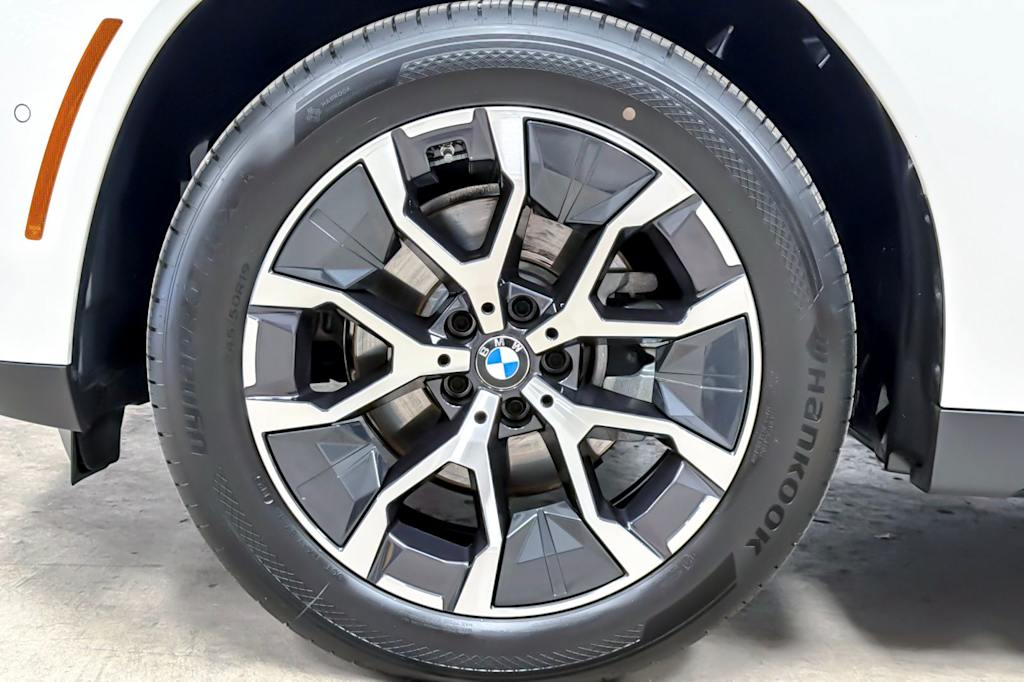 Thumbnail: 2026 BMW X3 - 8