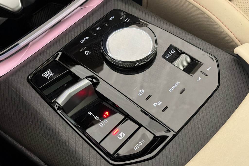 Thumbnail: 2026 BMW X3 - 14