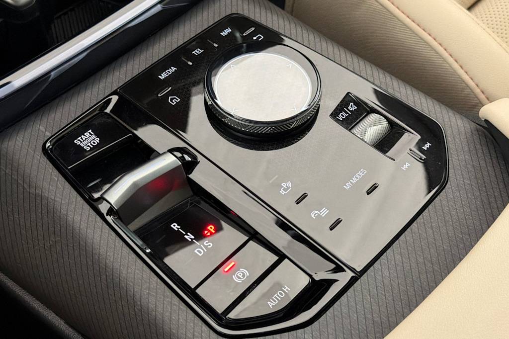 Thumbnail: 2026 BMW X3 - 14