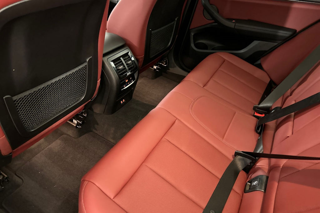 2024 BMW X3 M40i 11