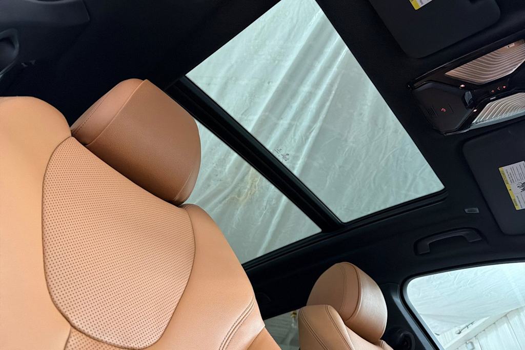 Thumbnail: 2022 BMW X5 - 22