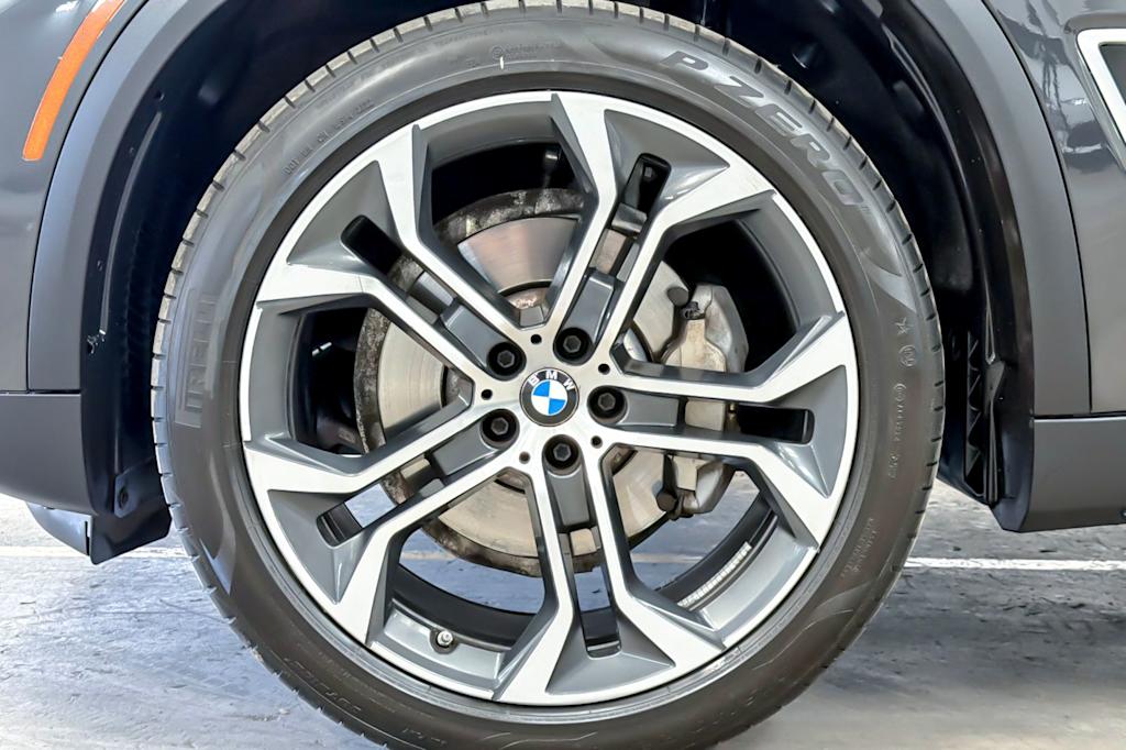 Thumbnail: 2023 BMW X5 - 8