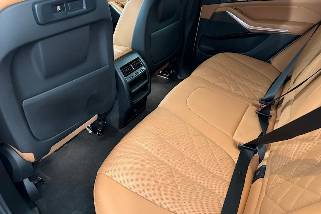 Thumbnail: 2023 BMW X5 - 10