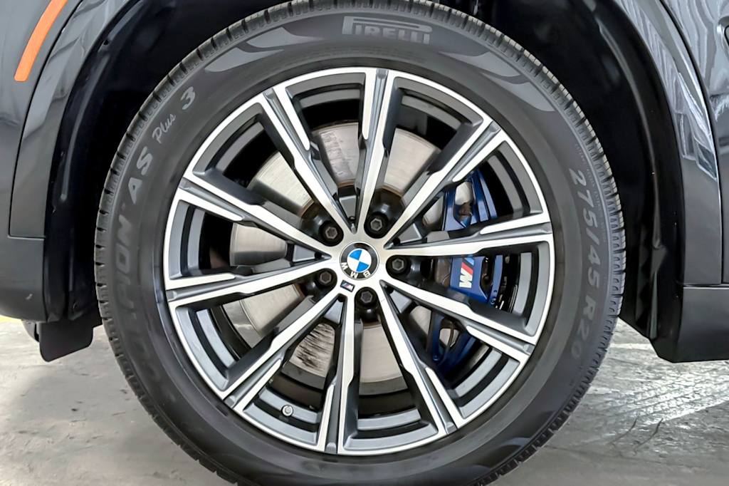 Thumbnail: 2022 BMW X5 - 8
