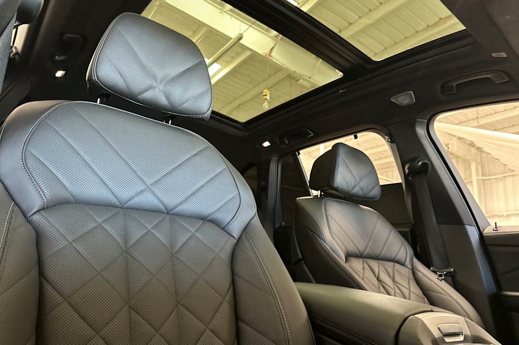 Thumbnail: 2023 BMW X5 - 23