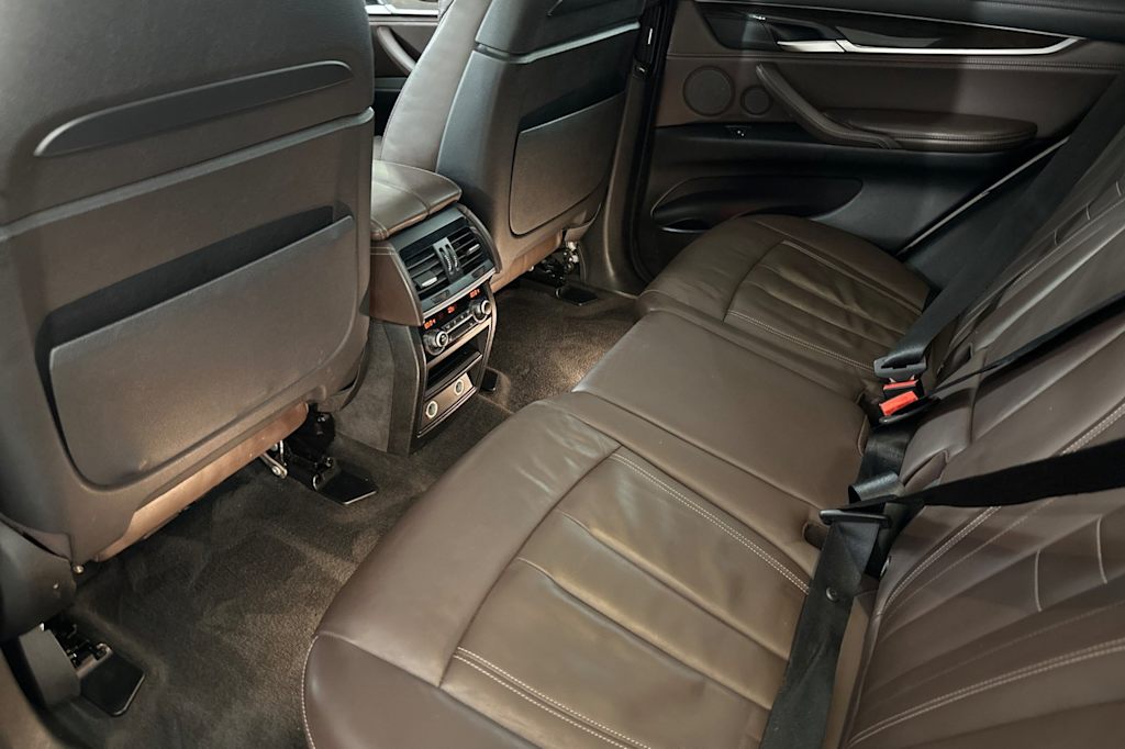 Thumbnail: 2015 BMW X5 - 11