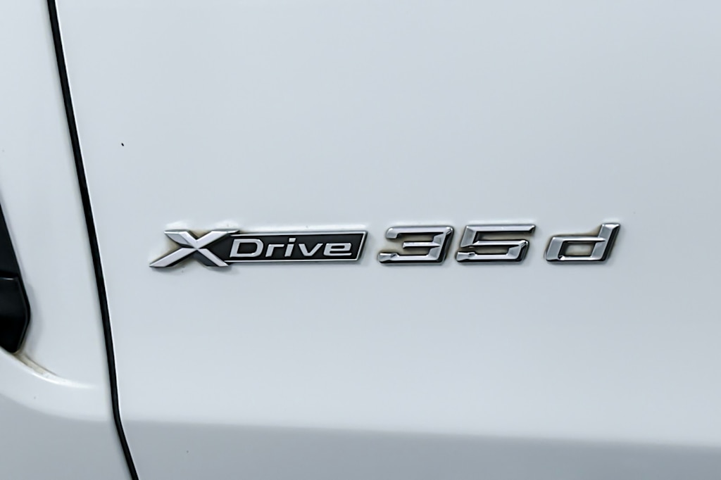 Thumbnail: 2015 BMW X5 - 7