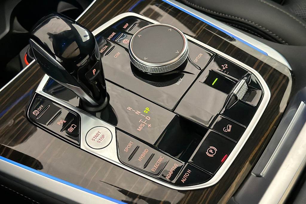 Thumbnail: 2023 BMW X5 - 9
