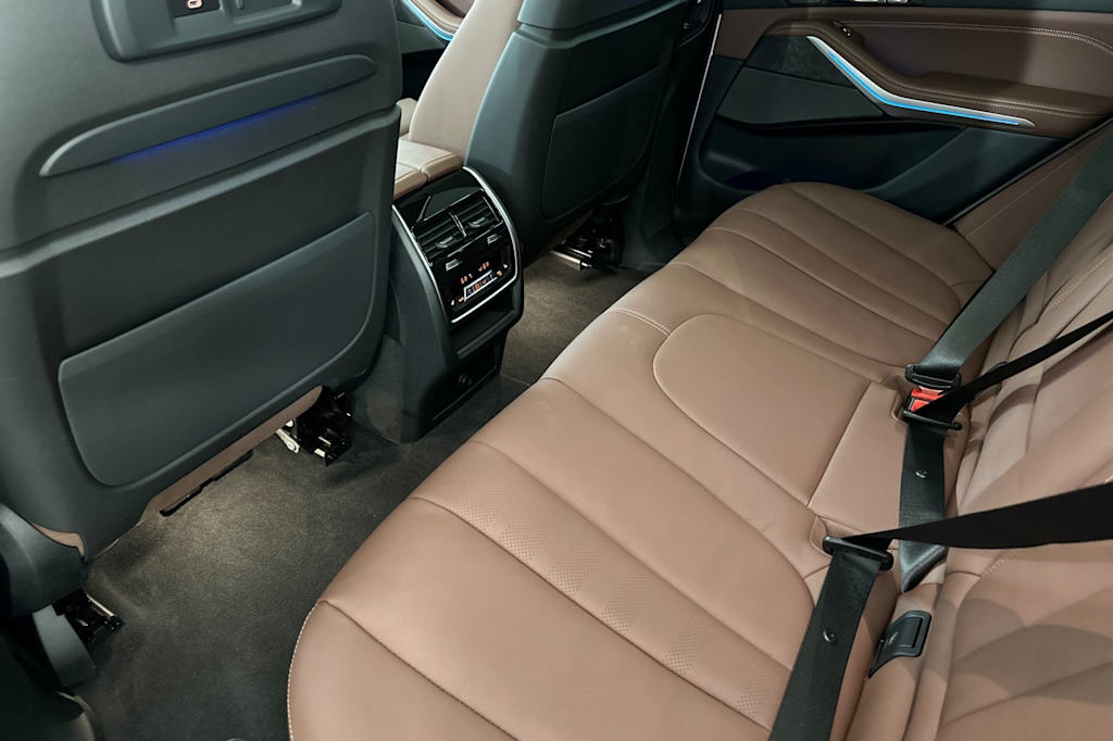 2022 BMW X5 xDrive45e 10